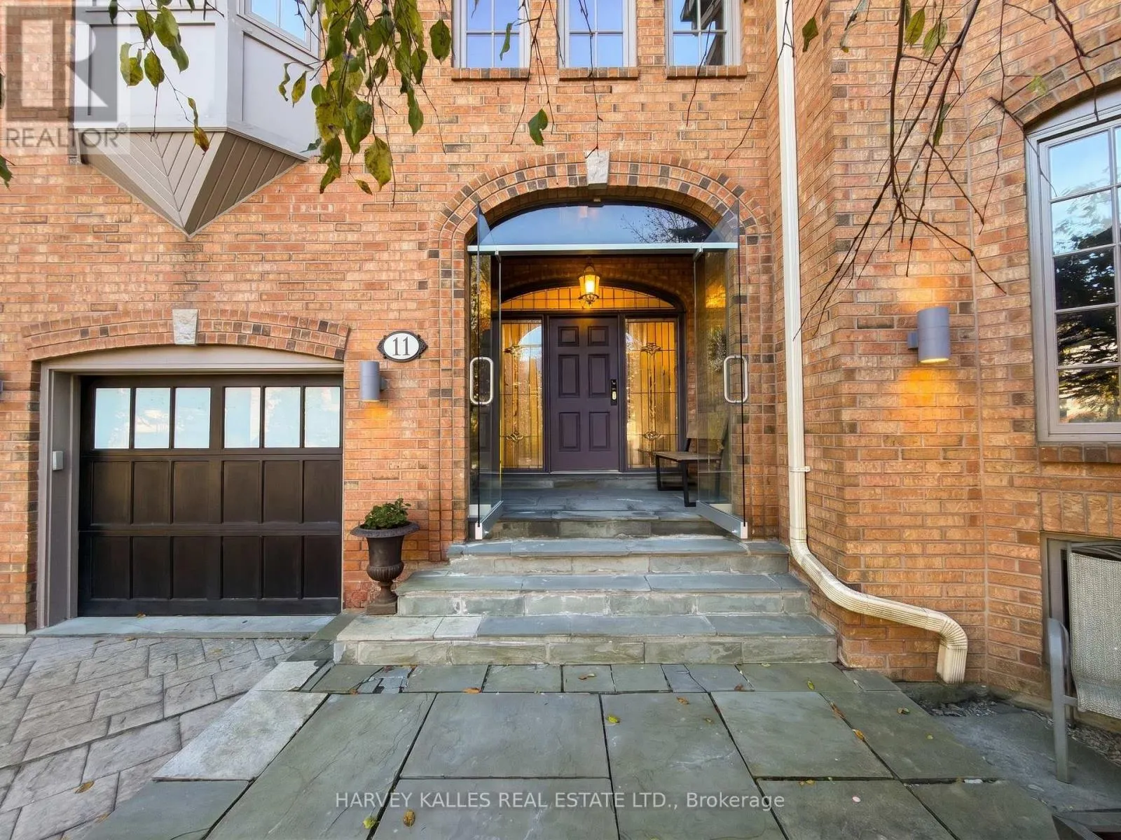 11 YORK ROAD