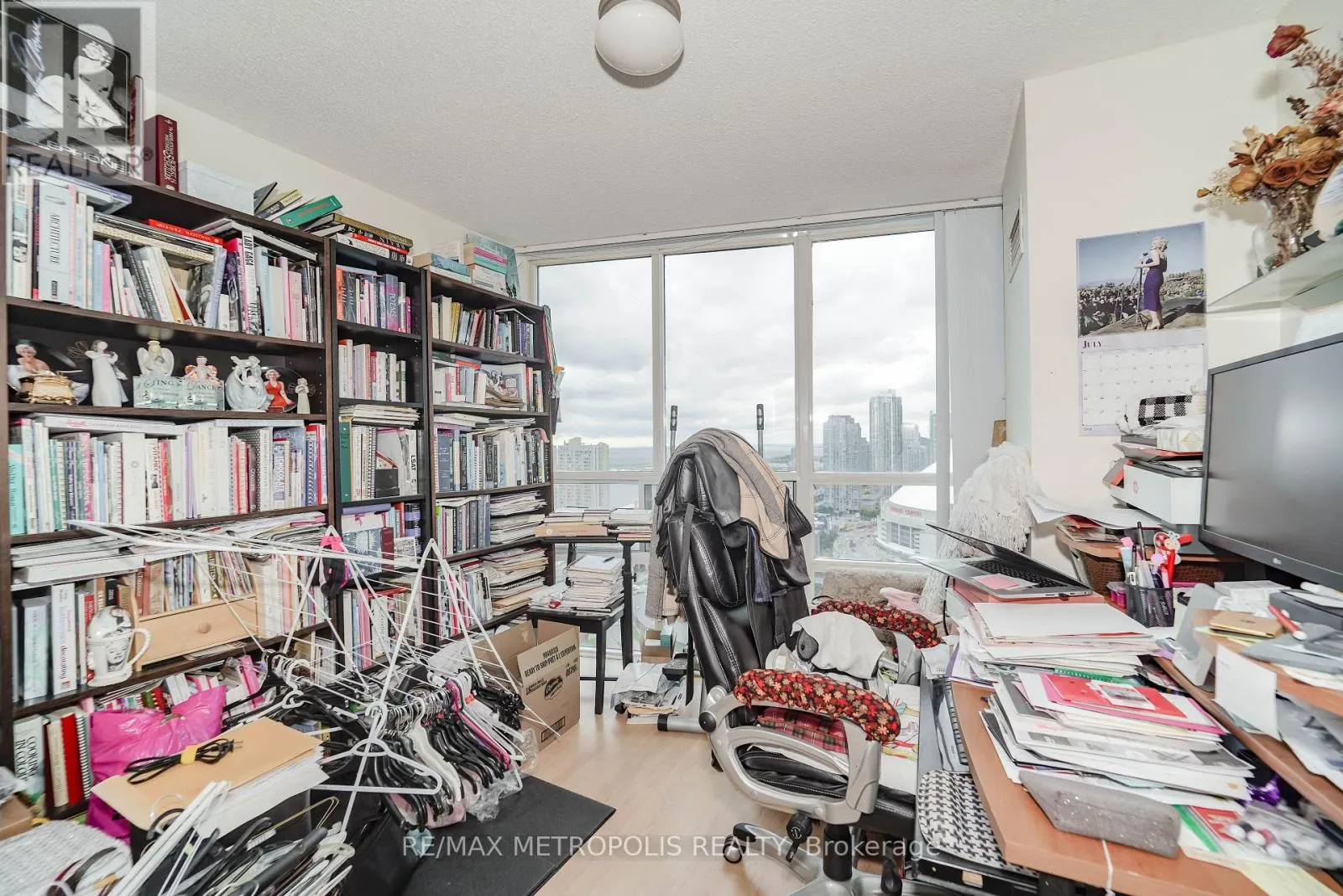 3602 - 30 GRAND TRUNK CRESCENT