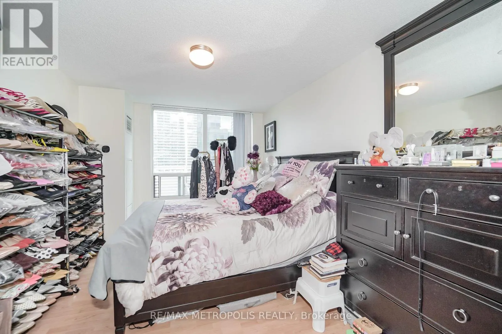 3602 - 30 GRAND TRUNK CRESCENT