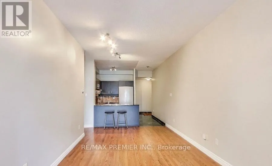 UPH02 - 105 VICTORIA STREET