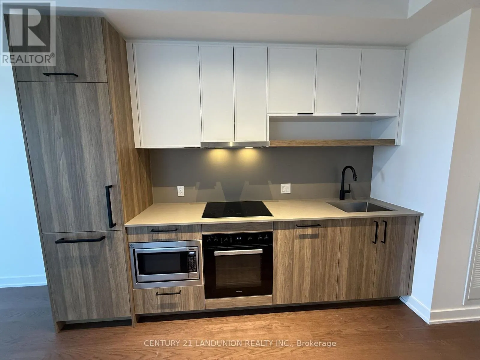 1619 - 89 MONTCLAIR AVENUE