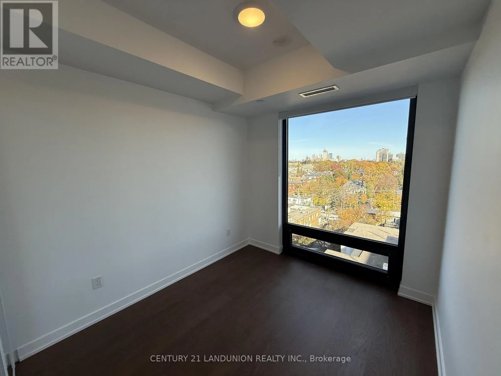 1619 - 89 MONTCLAIR AVENUE