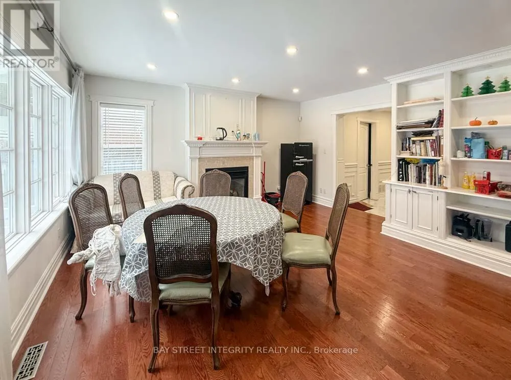 UNIT 1 - 275 ESTELLE AVENUE