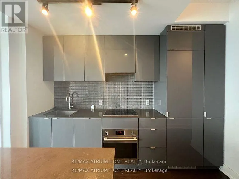 4101 - 7 GRENVILLE STREET