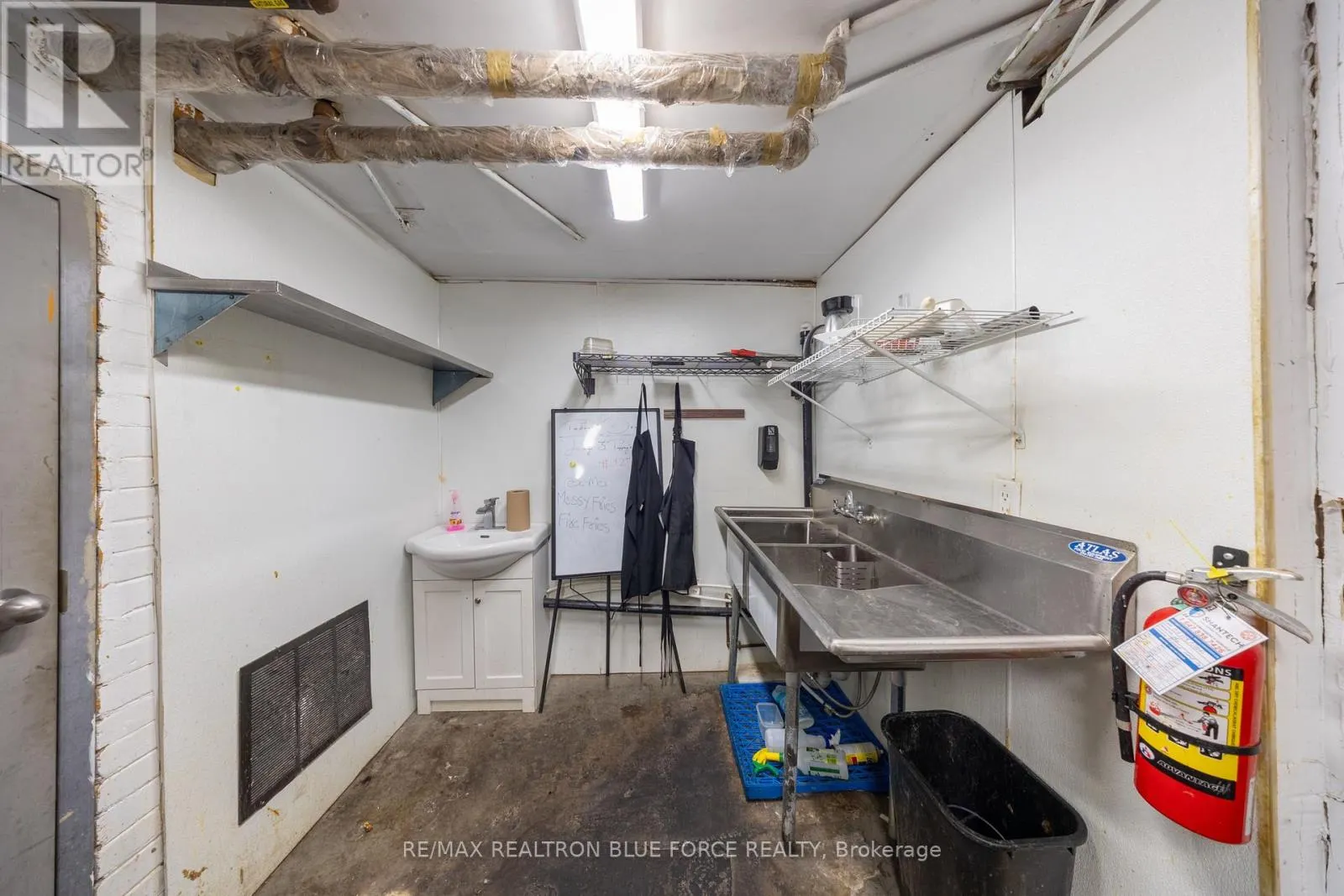 1100 EGLINTON AVENUE W