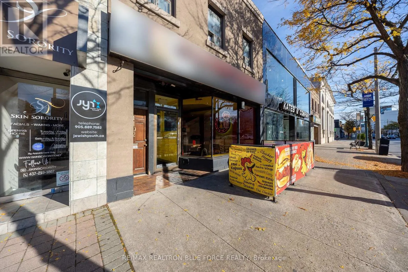 1100 EGLINTON AVENUE W