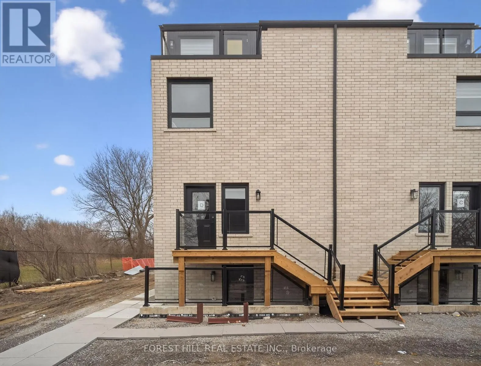 D - 5 HOPPERTON DRIVE