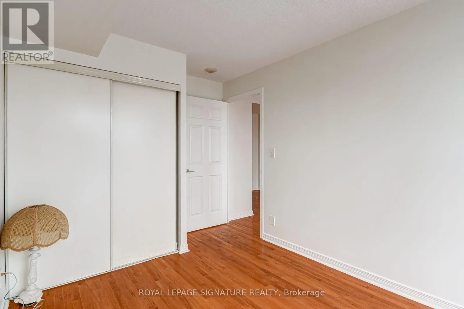 612 - 736 SPADINA AVENUE