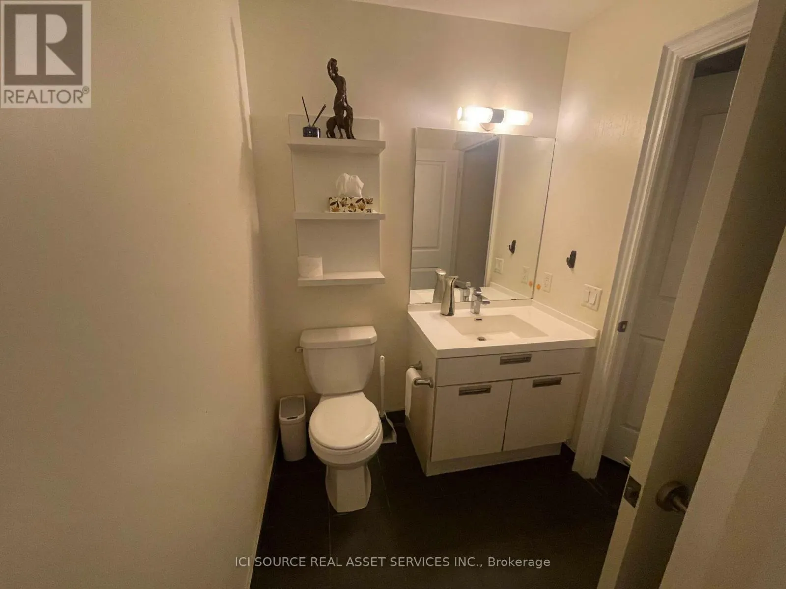 3906 - 28 TED ROGERS WAY