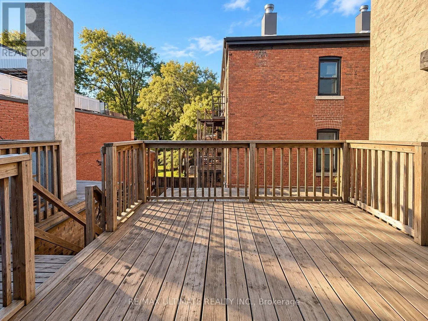 B - 406A BLOOR STREET W
