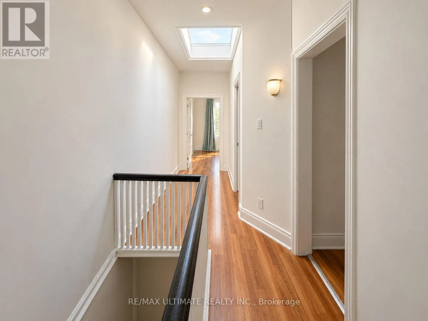 B - 406A BLOOR STREET W