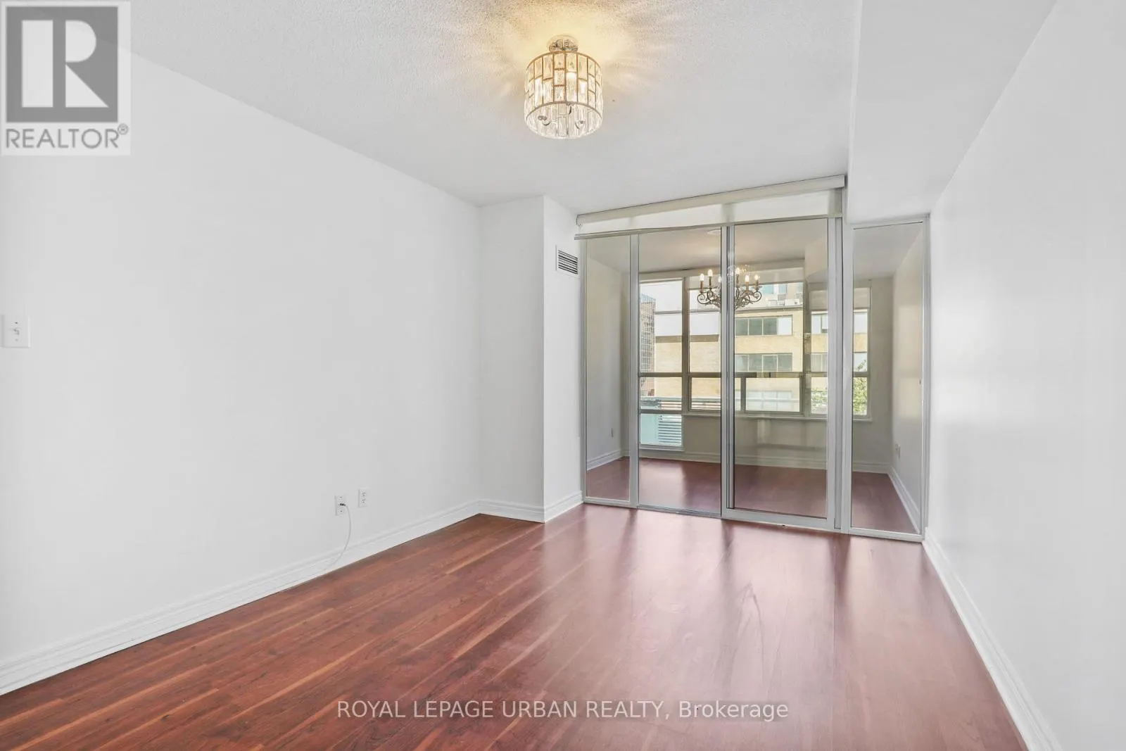 506 - 43 EGLINTON AVENUE E