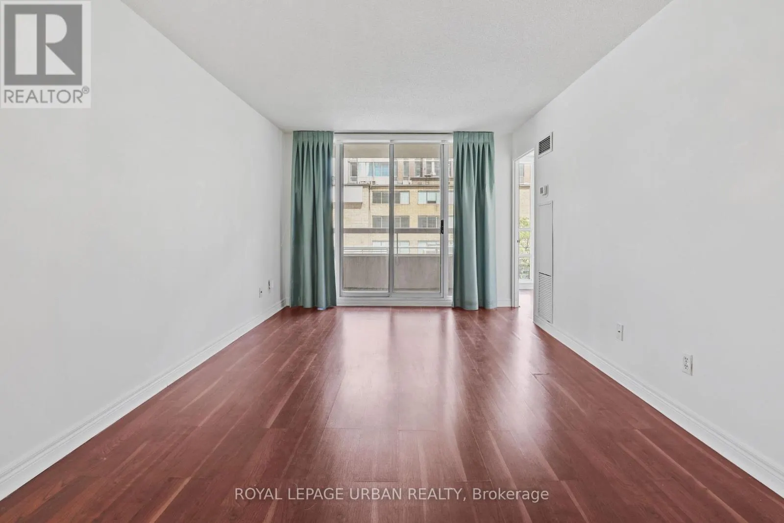 506 - 43 EGLINTON AVENUE E