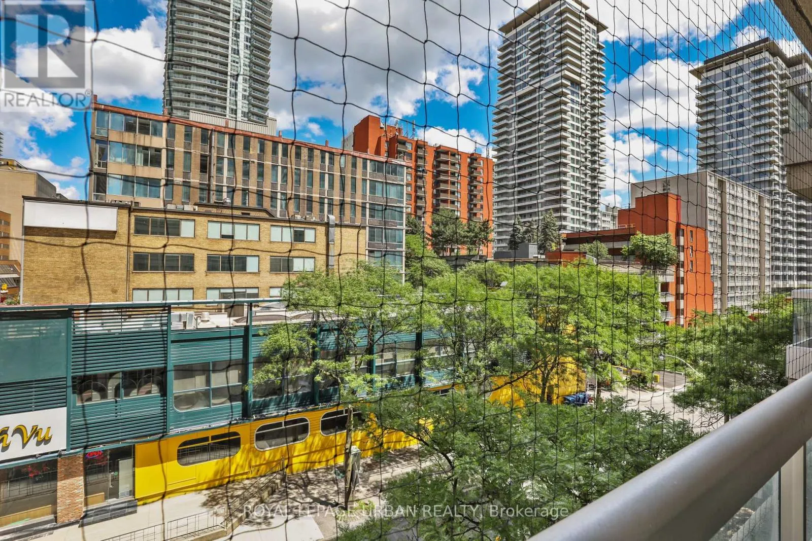 506 - 43 EGLINTON AVENUE E