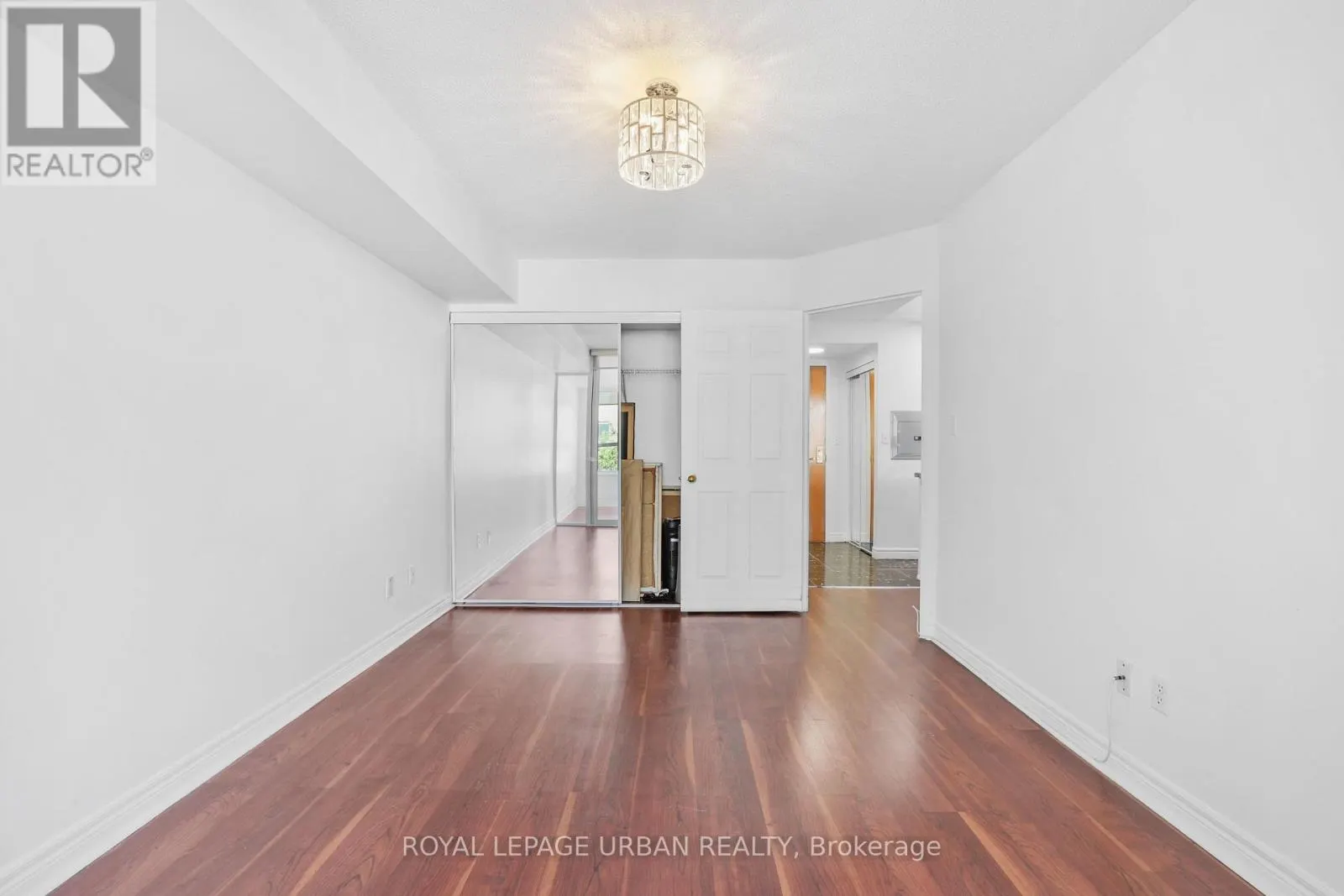 506 - 43 EGLINTON AVENUE E