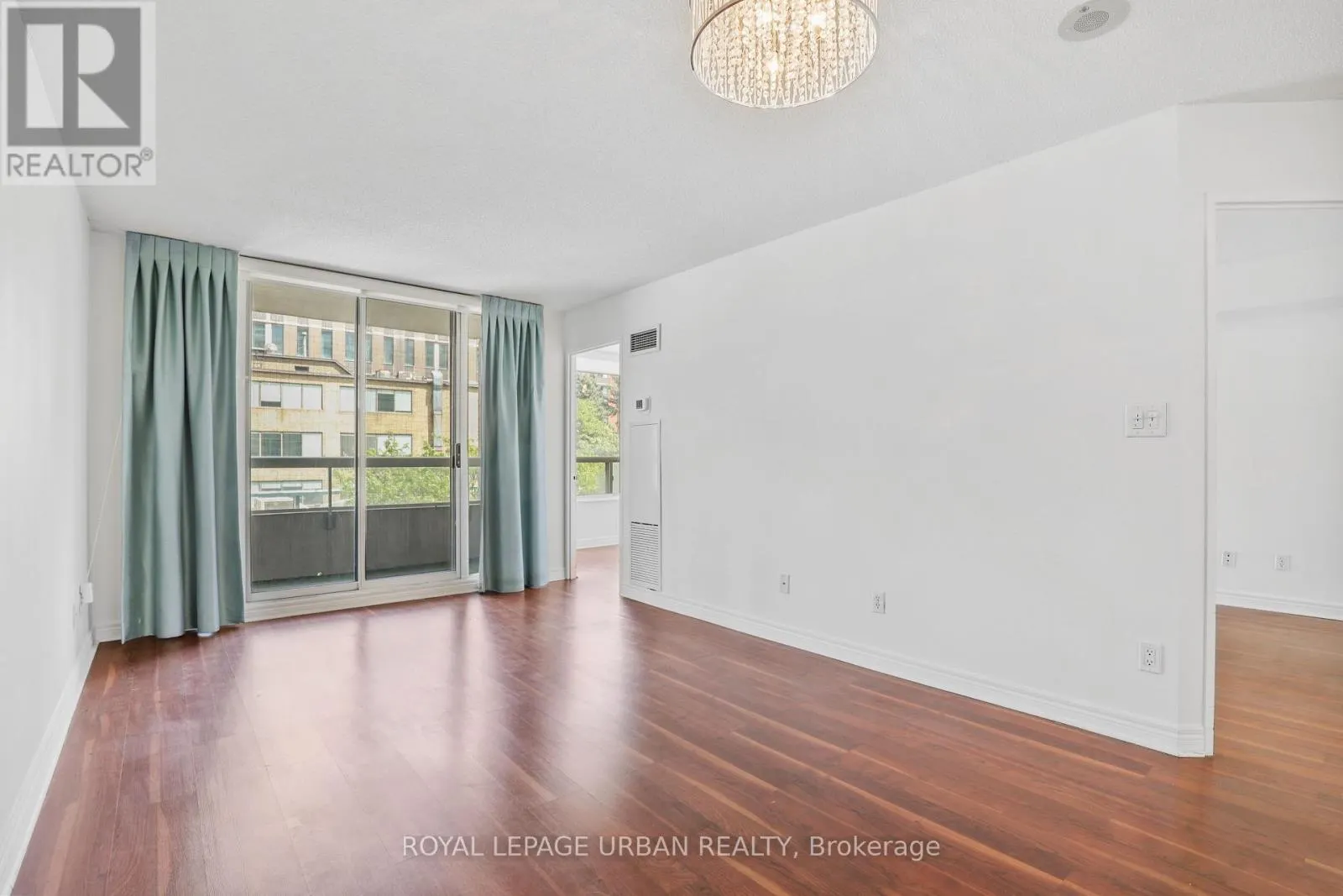 506 - 43 EGLINTON AVENUE E