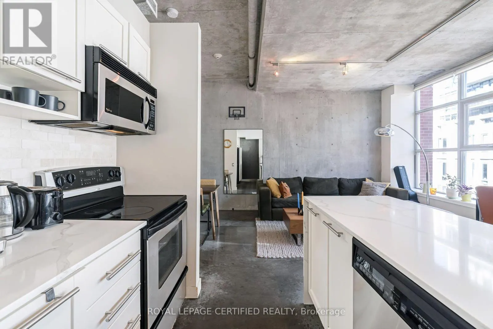 603 - 29 CAMDEN STREET
