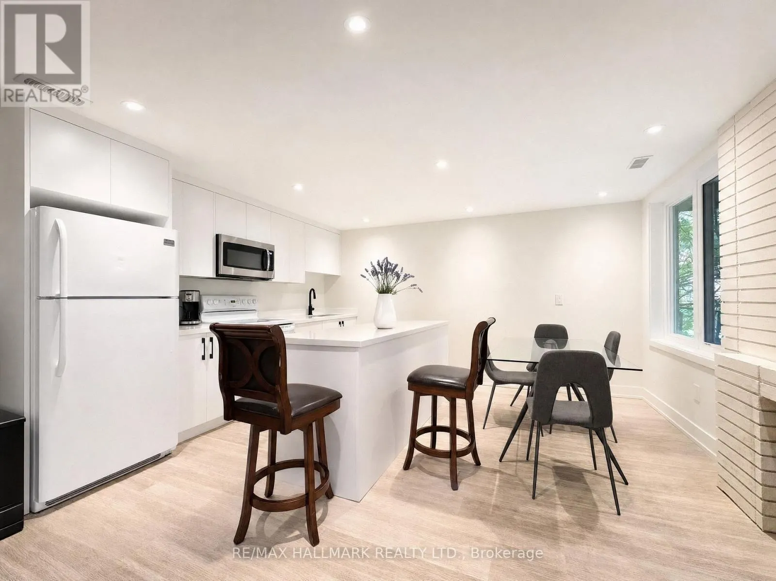 BSMT - 42 MILLGATE CRESCENT