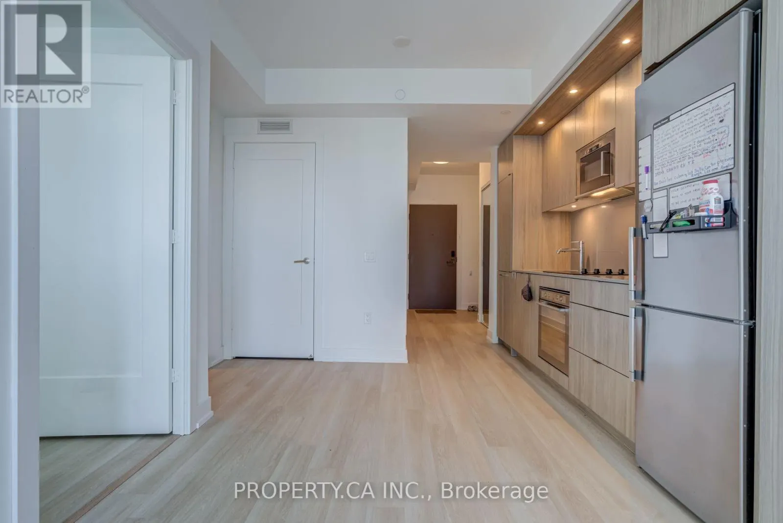2402 - 30 INN ON THE PARK DRIVE