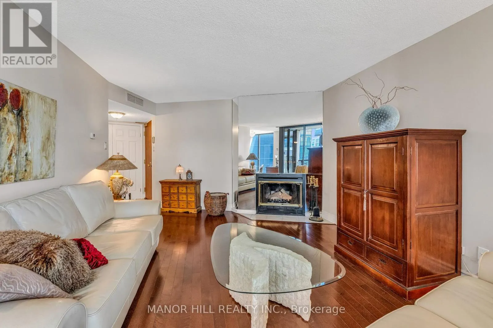 803 - 1331 BAY STREET