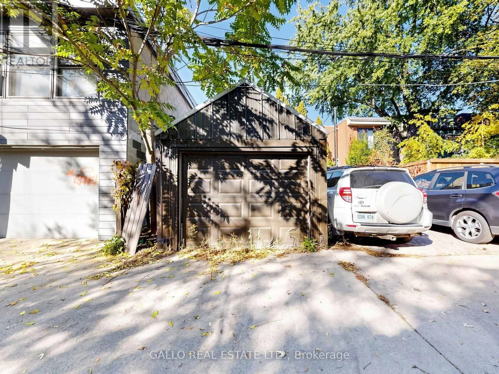 317 WELLESLEY STREET E