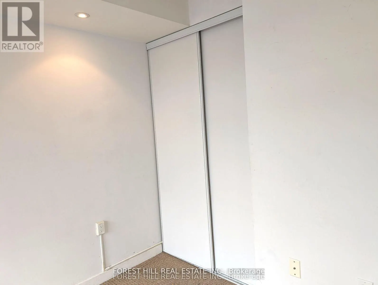 1808 - 85 BLOOR STREET E
