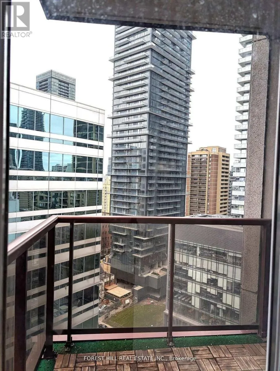 1808 - 85 BLOOR STREET E