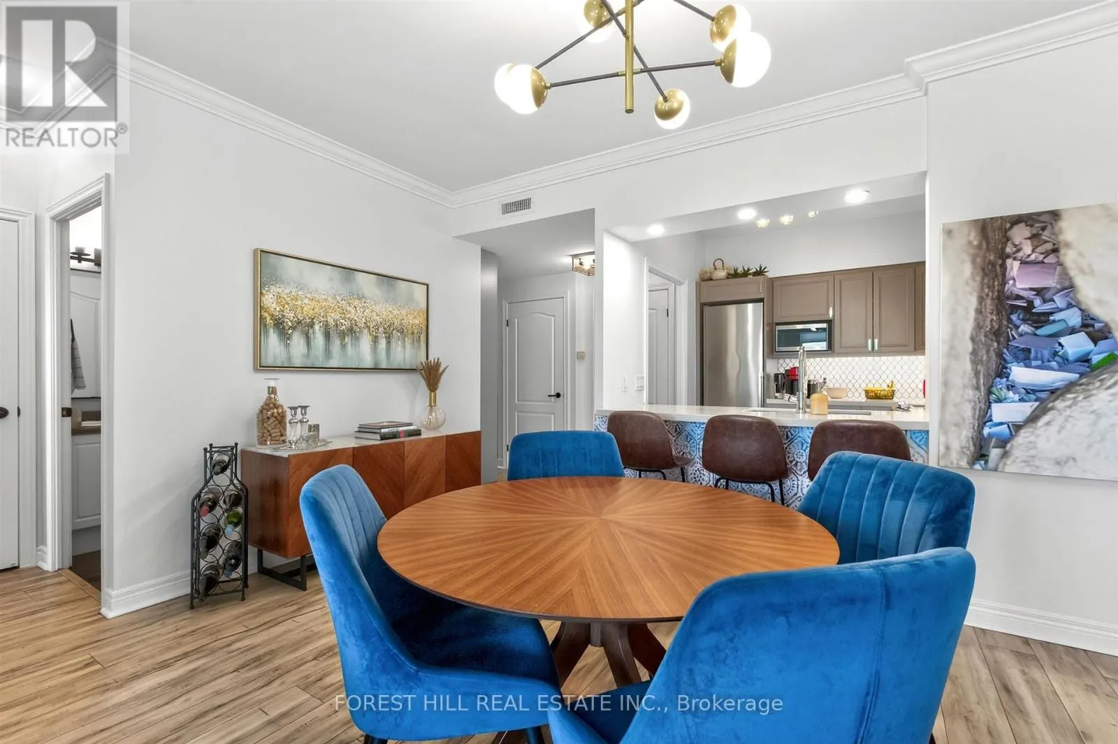 508 - 2 EDITH DRIVE