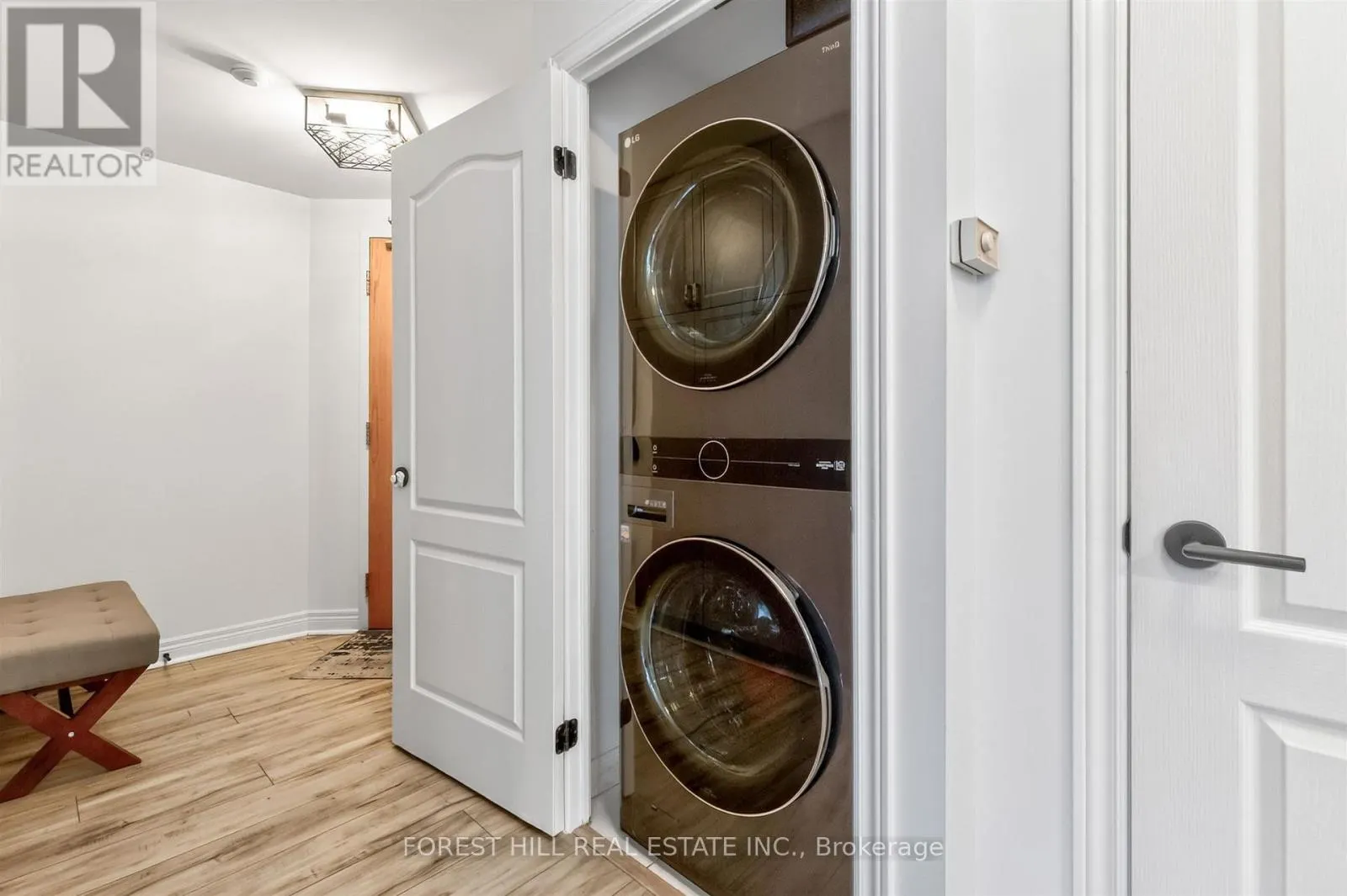 508 - 2 EDITH DRIVE