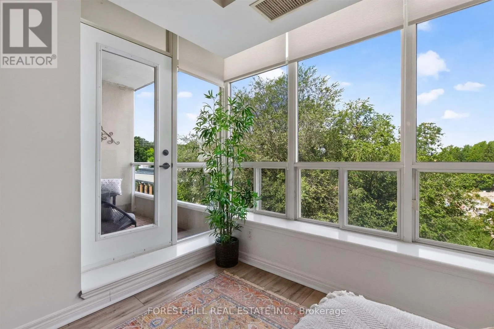508 - 2 EDITH DRIVE