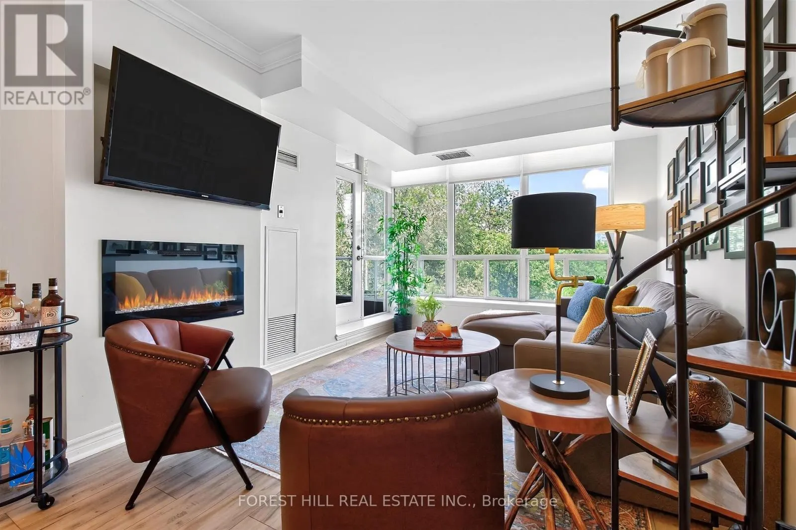508 - 2 EDITH DRIVE