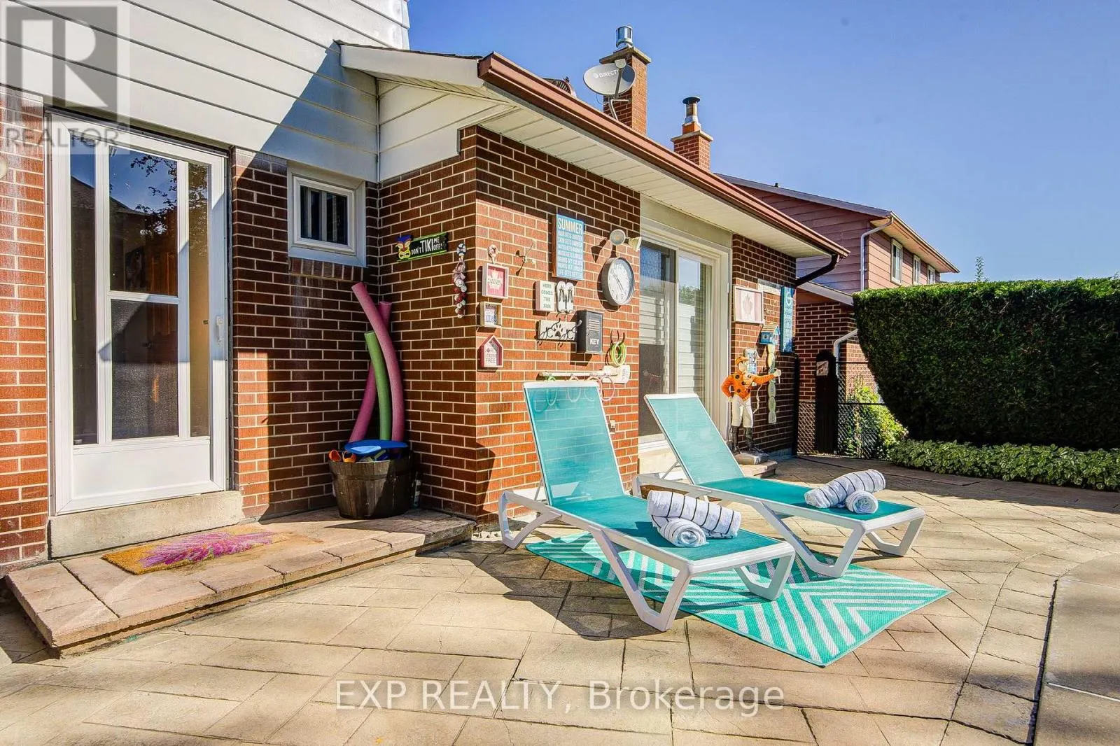 17 RUSTYWOOD DRIVE
