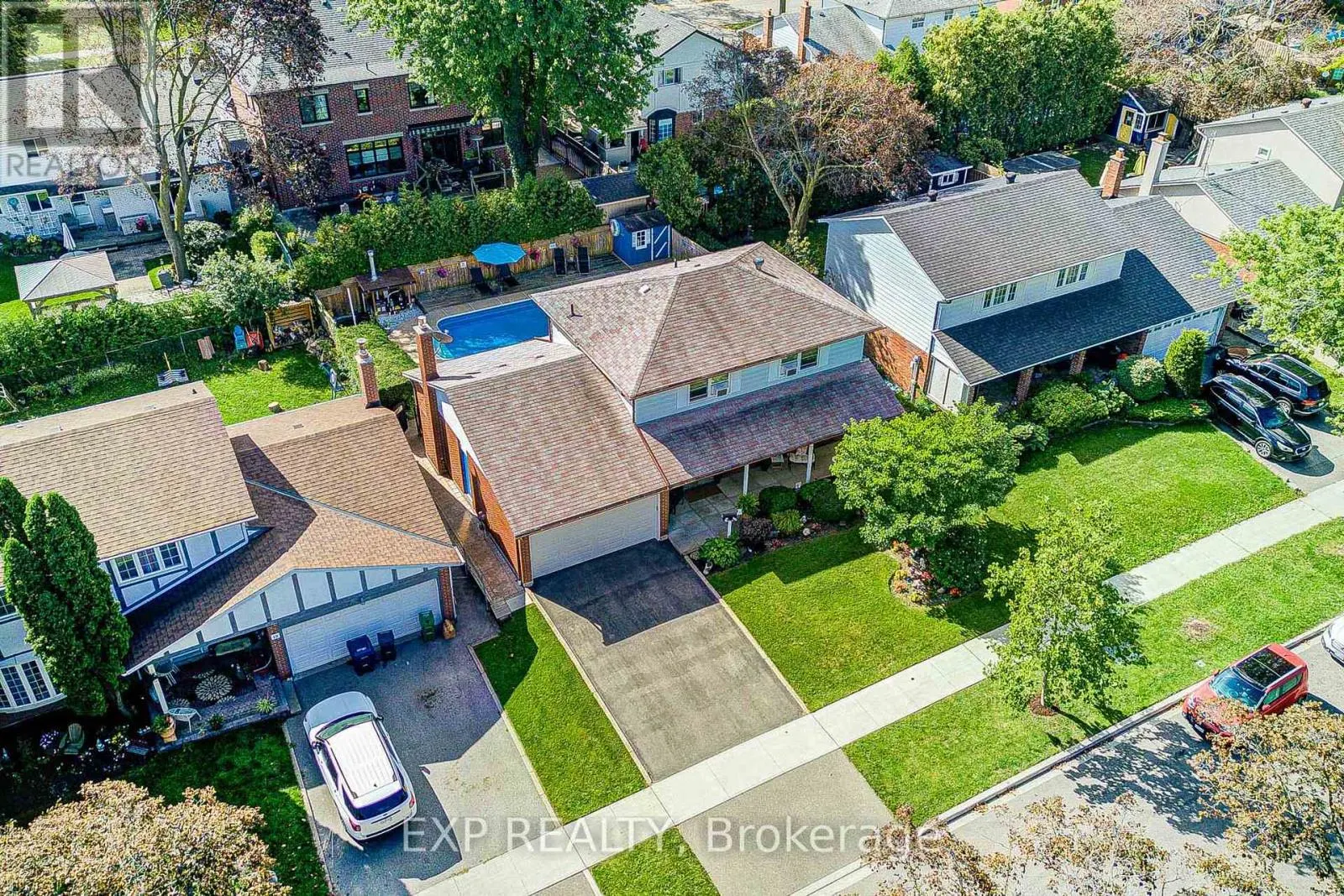 17 RUSTYWOOD DRIVE