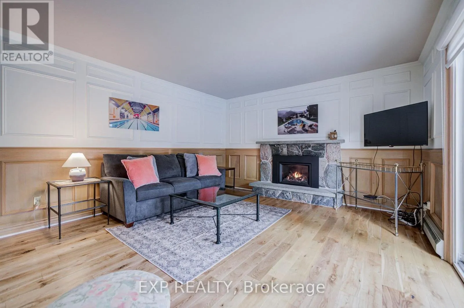17 RUSTYWOOD DRIVE