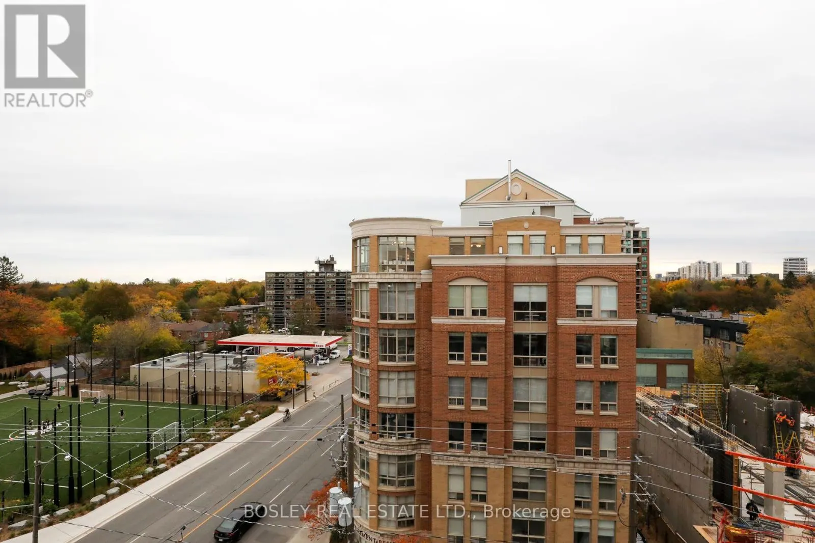 808 - 300 BALLIOL STREET