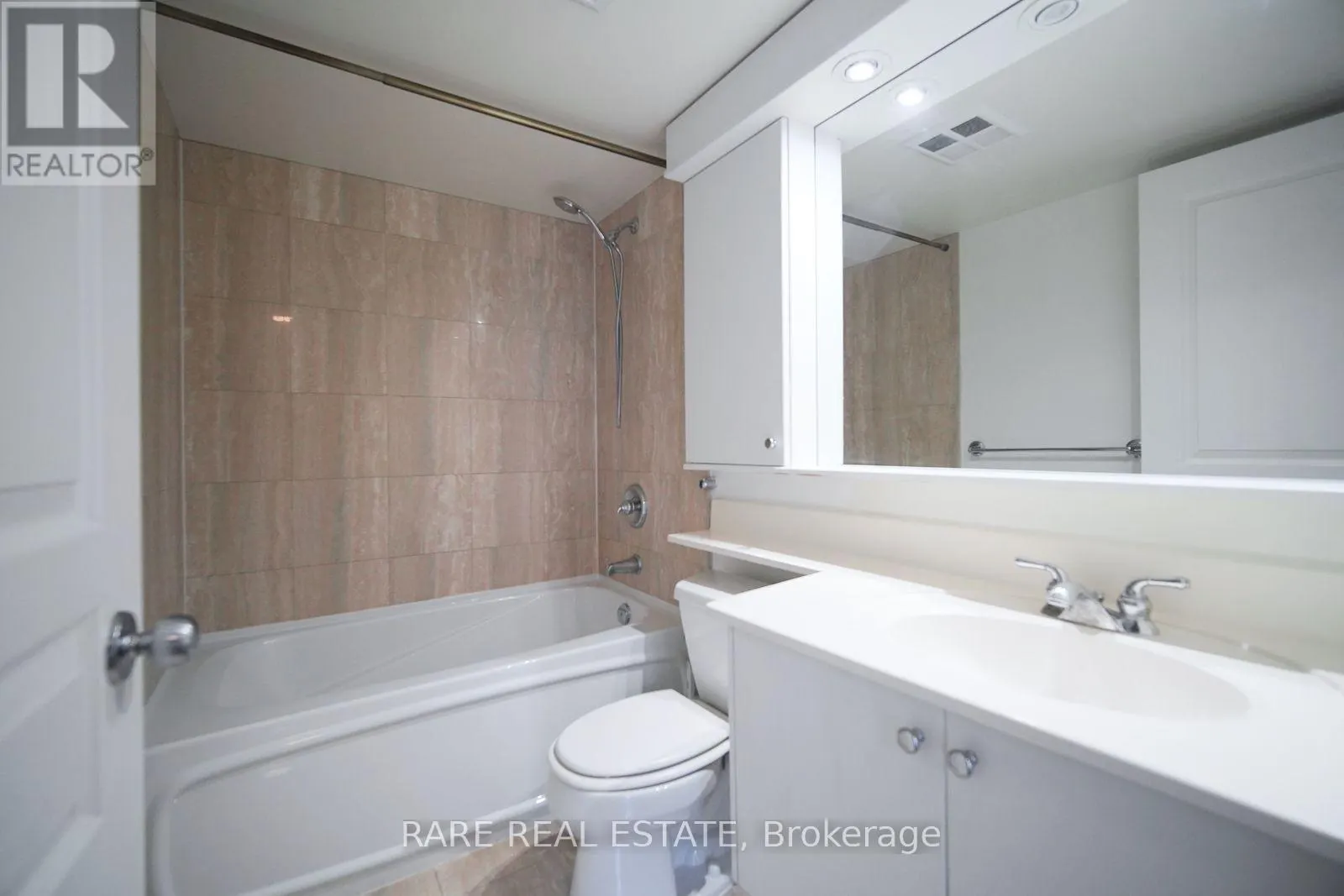 1703 - 801 BAY STREET