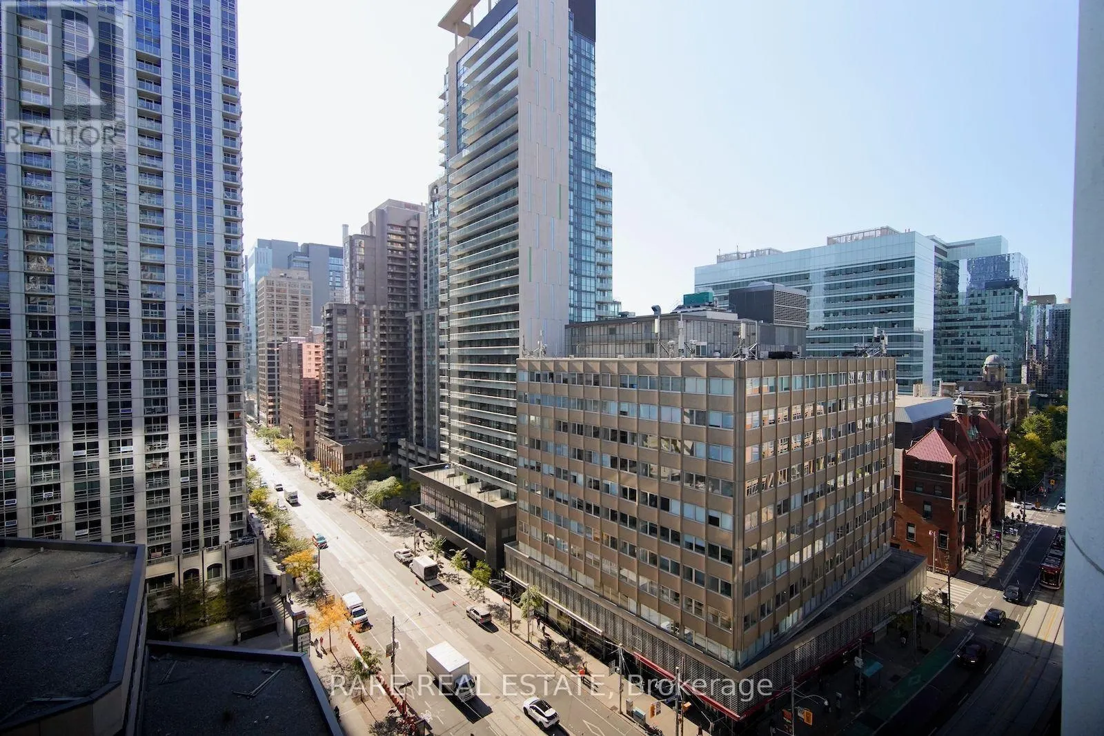 1703 - 801 BAY STREET