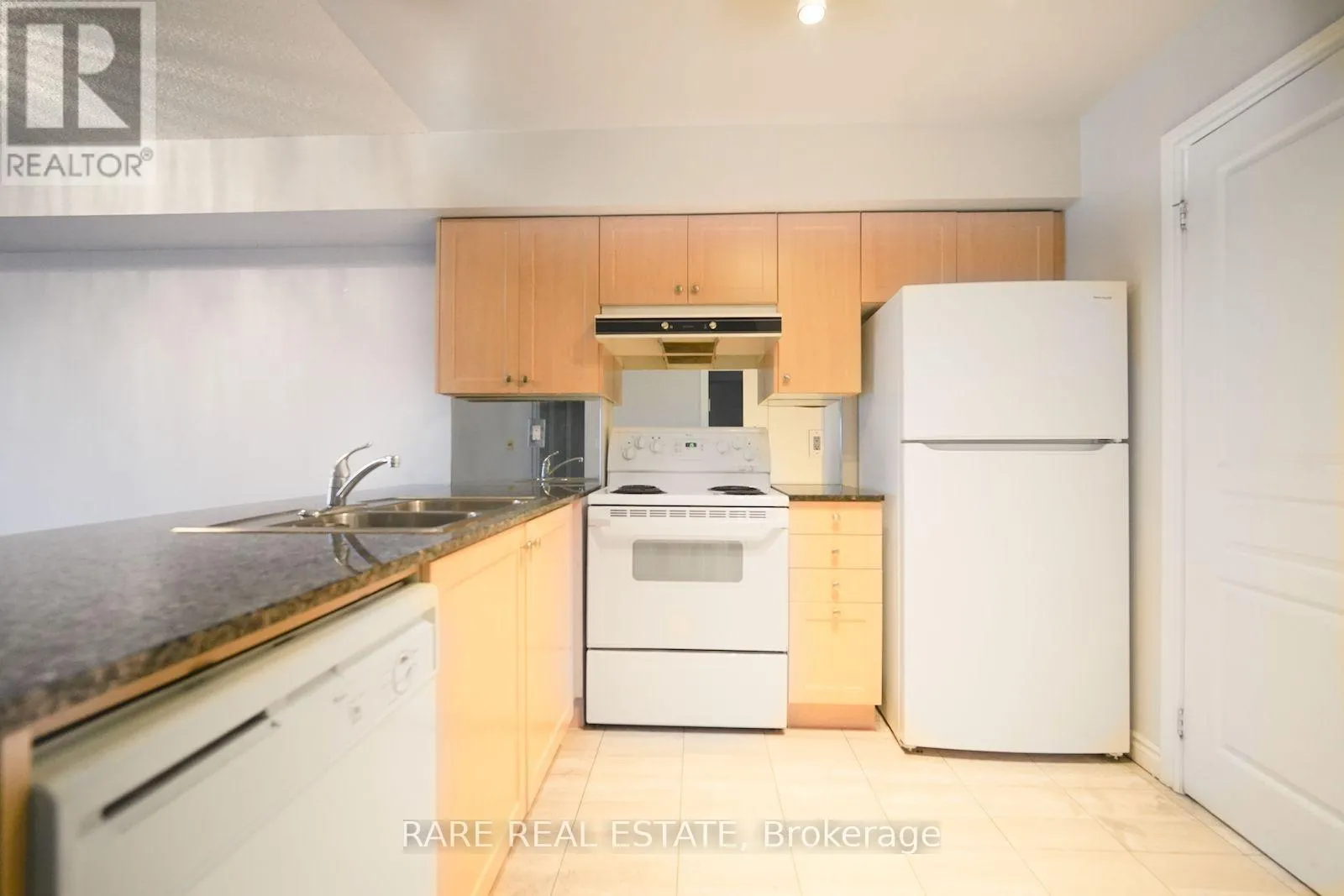 1703 - 801 BAY STREET