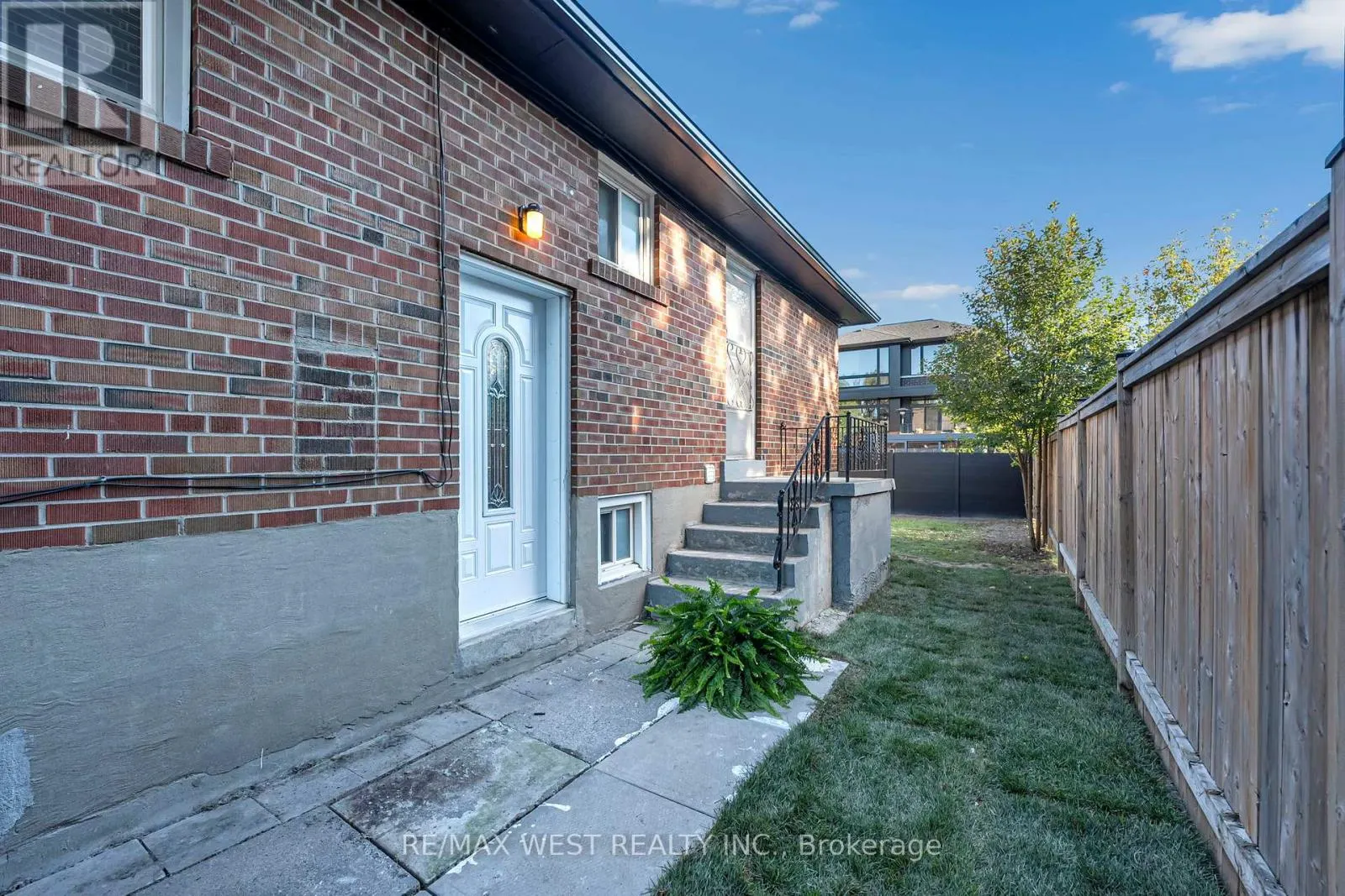 67 BURNCREST DRIVE
