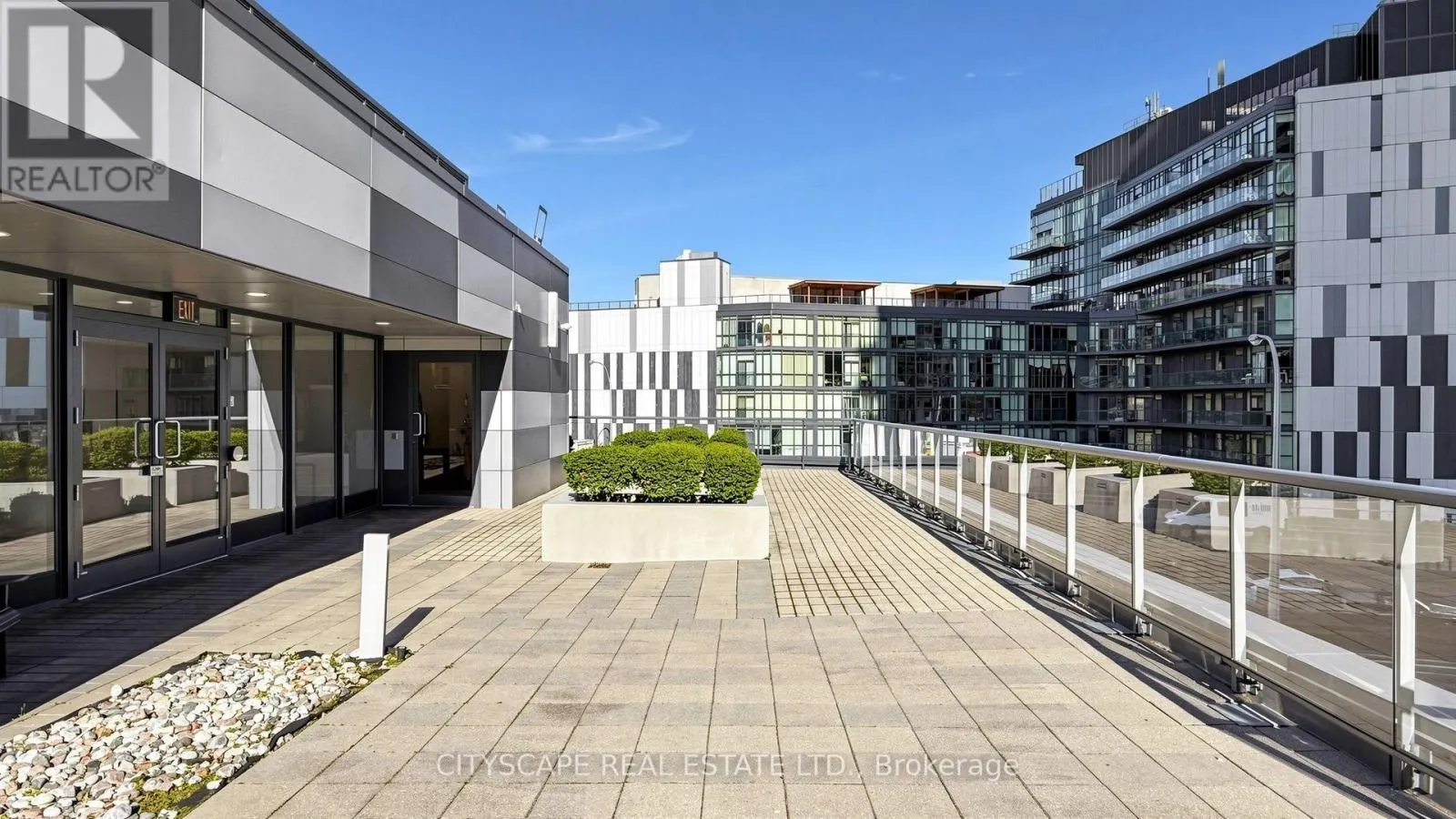 TH03 - 20 BRUYERES MEWS