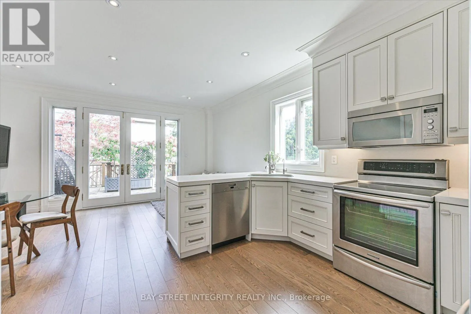 354 OLD ORCHARD GROVE