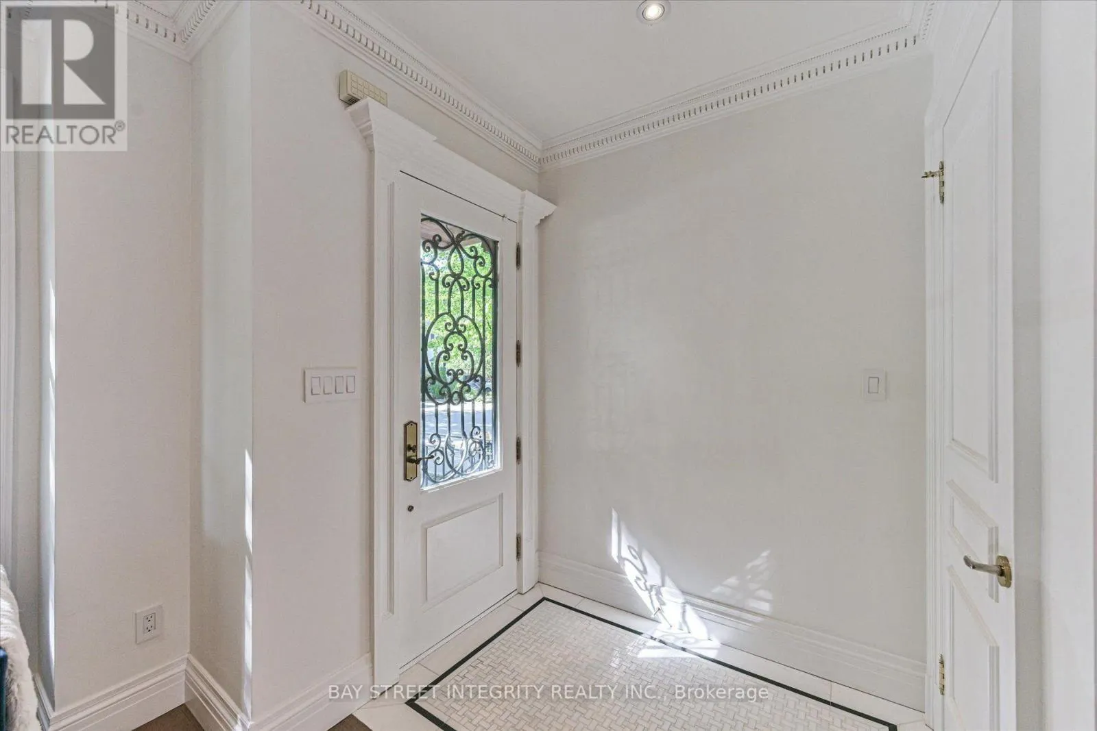 354 OLD ORCHARD GROVE