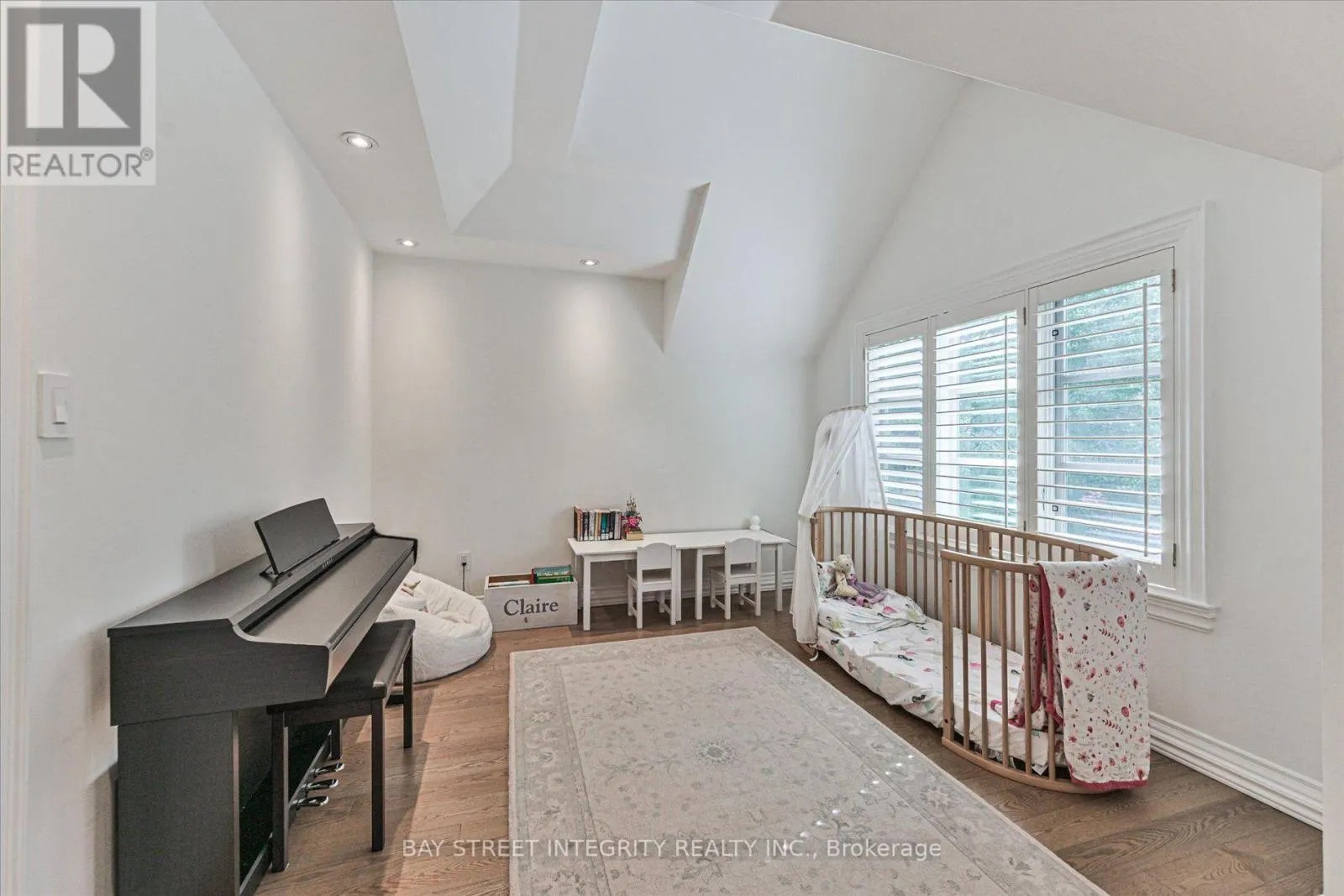 354 OLD ORCHARD GROVE