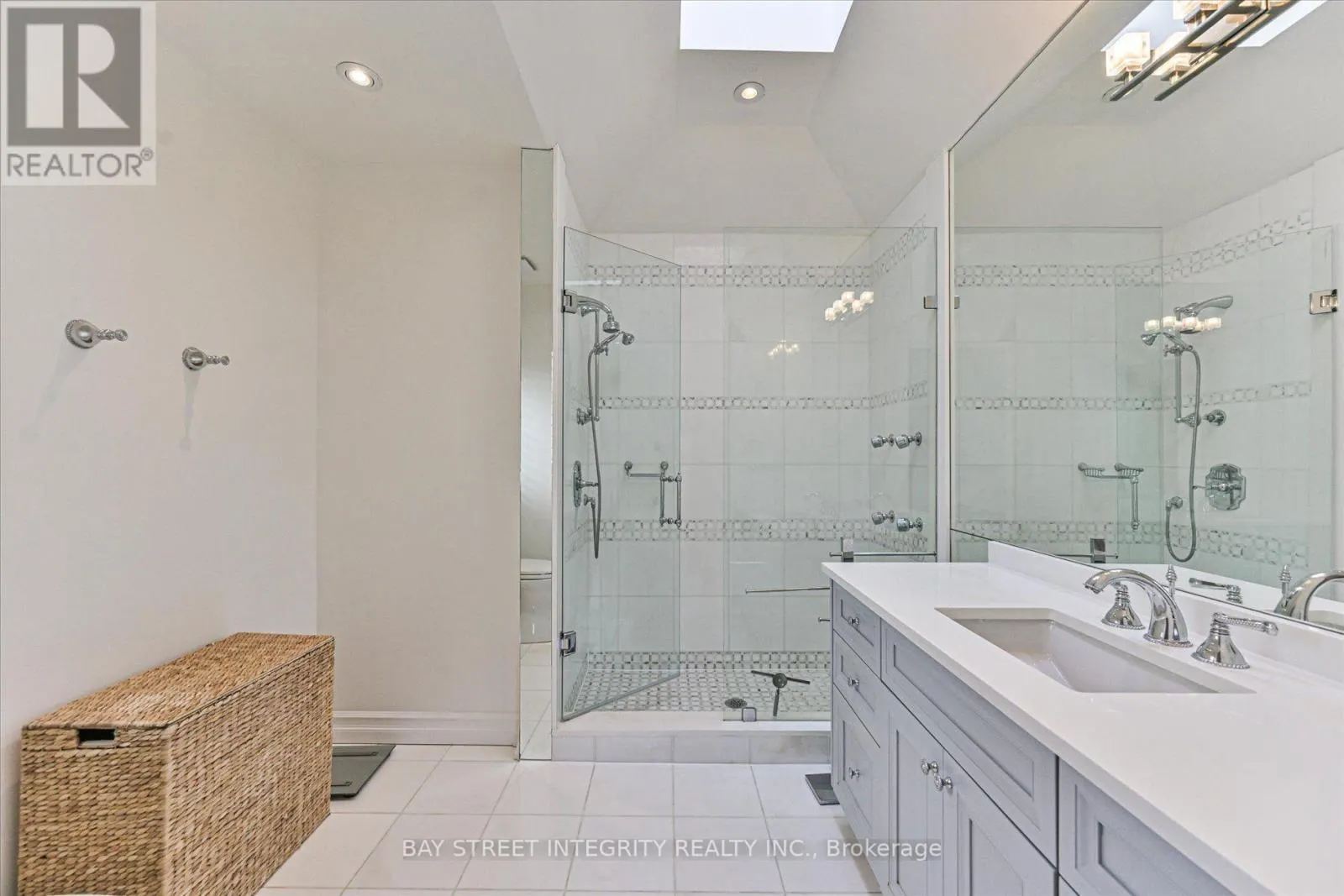 354 OLD ORCHARD GROVE