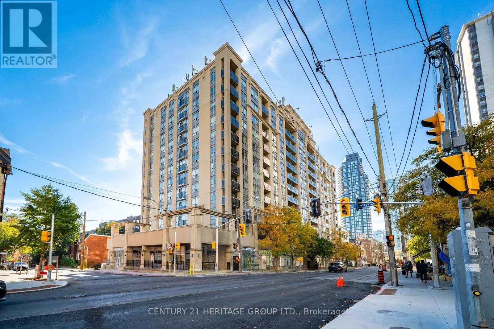 311 - 225 WELLESLEY STREET E