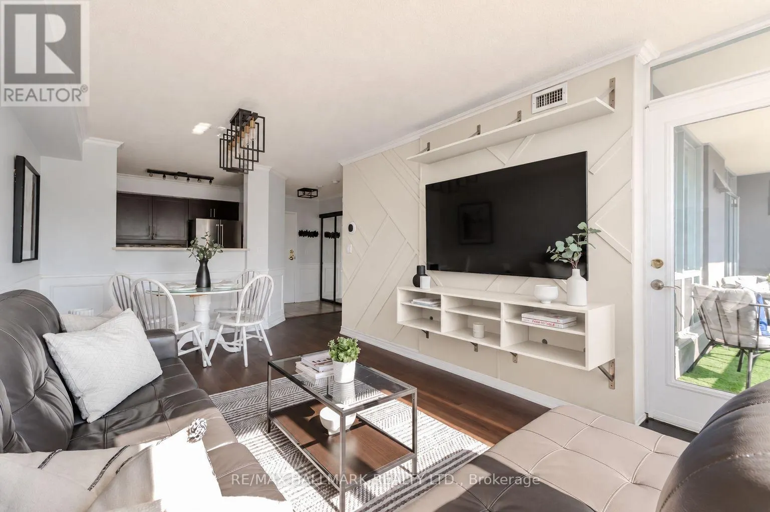 308 - 906 SHEPPARD AVENUE W