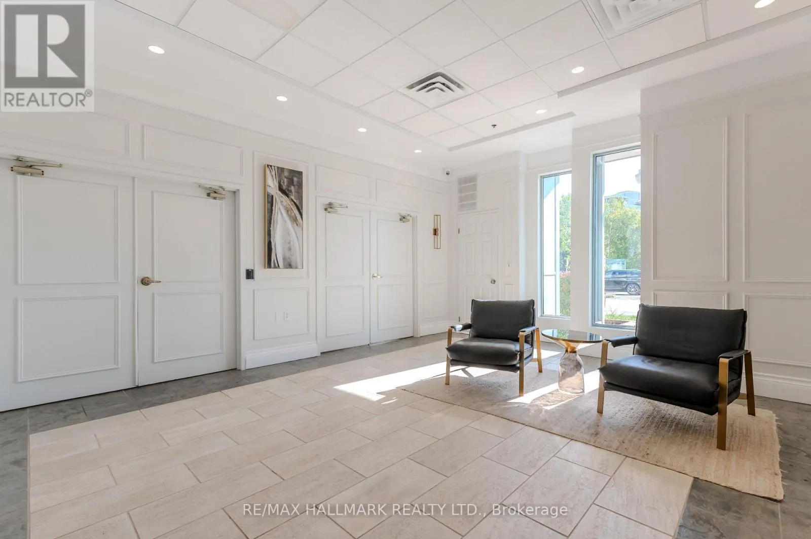 308 - 906 SHEPPARD AVENUE W