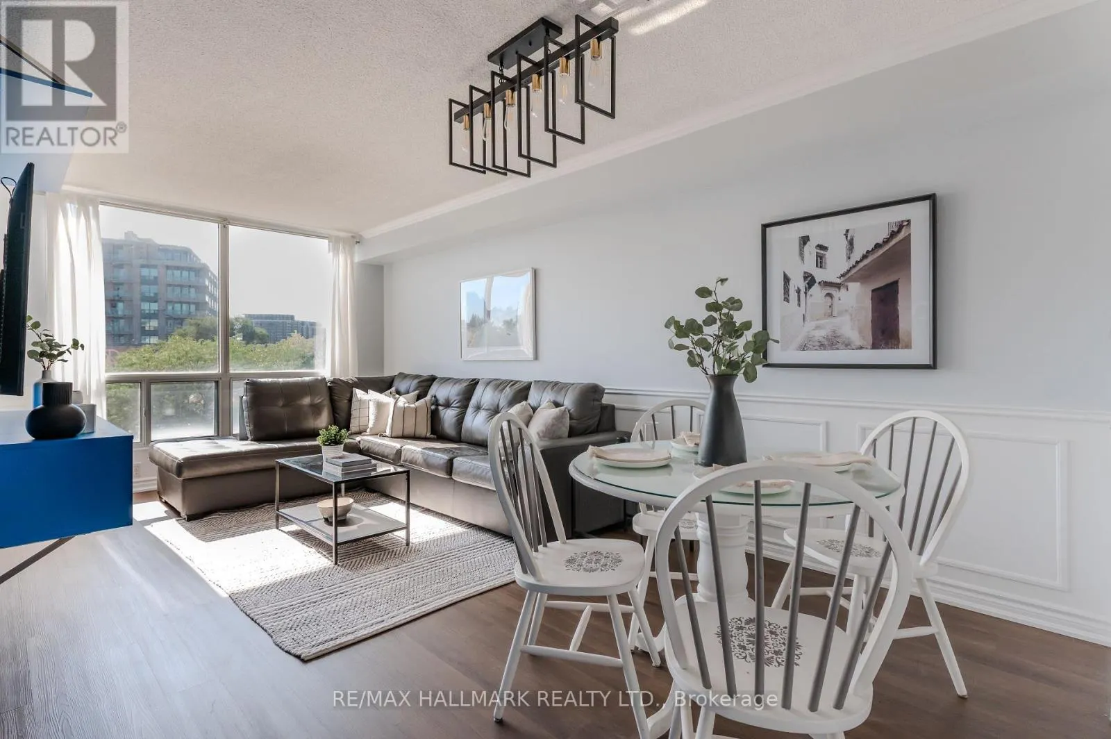 308 - 906 SHEPPARD AVENUE W