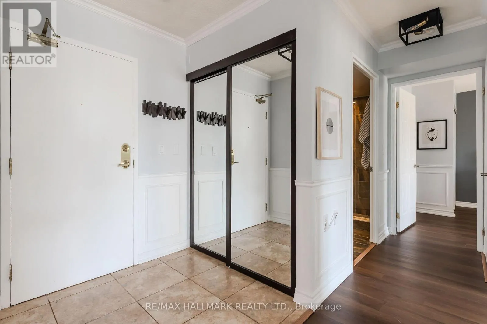 308 - 906 SHEPPARD AVENUE W
