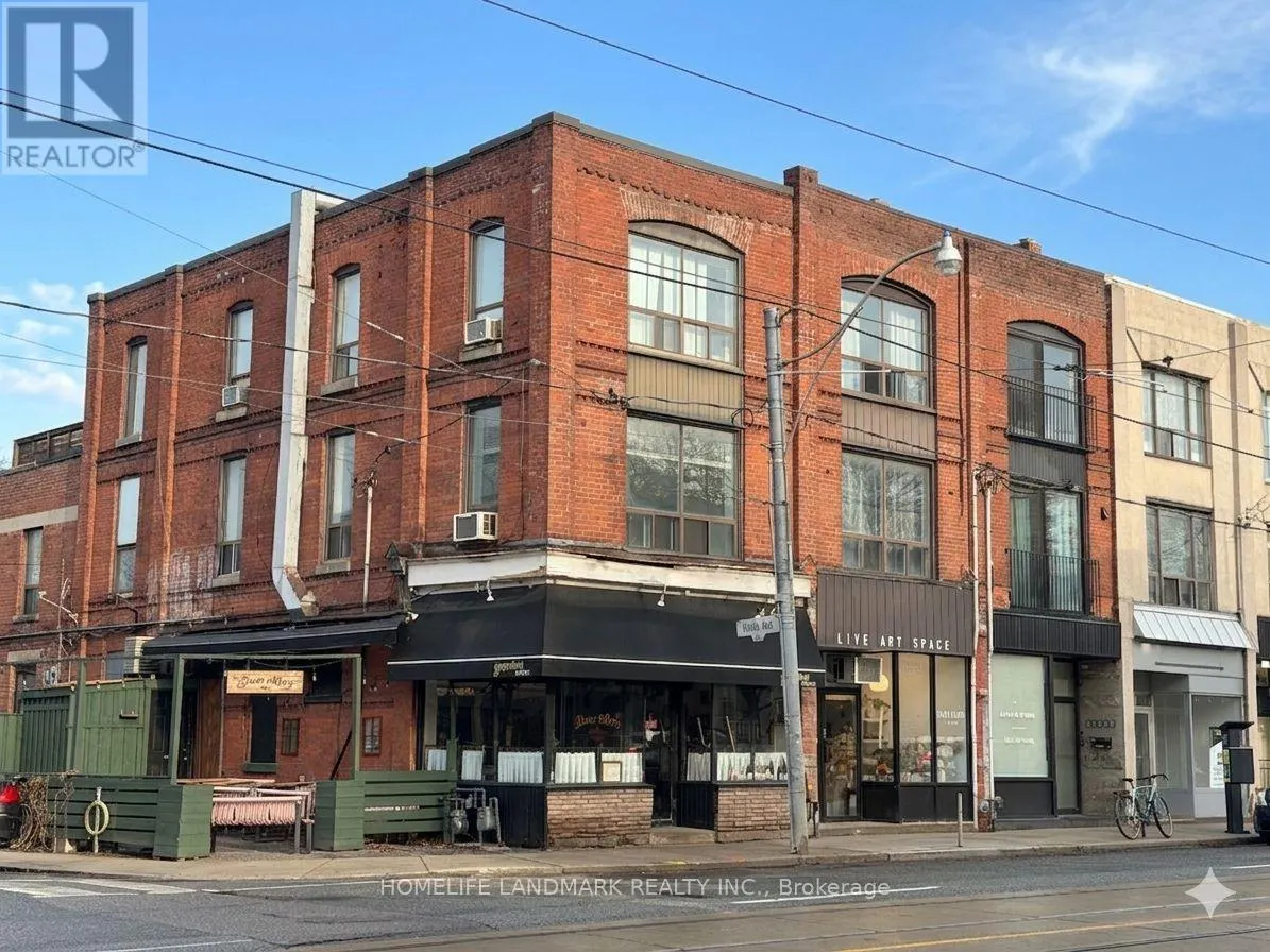 2 - 968 BATHURST STREET